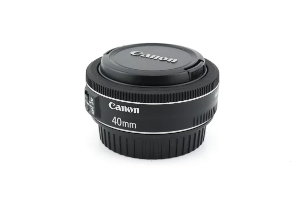 Canon EF 40mm f/2.8 STM